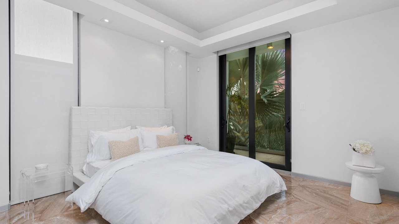 Photo of Bedroom in North Bay Village
