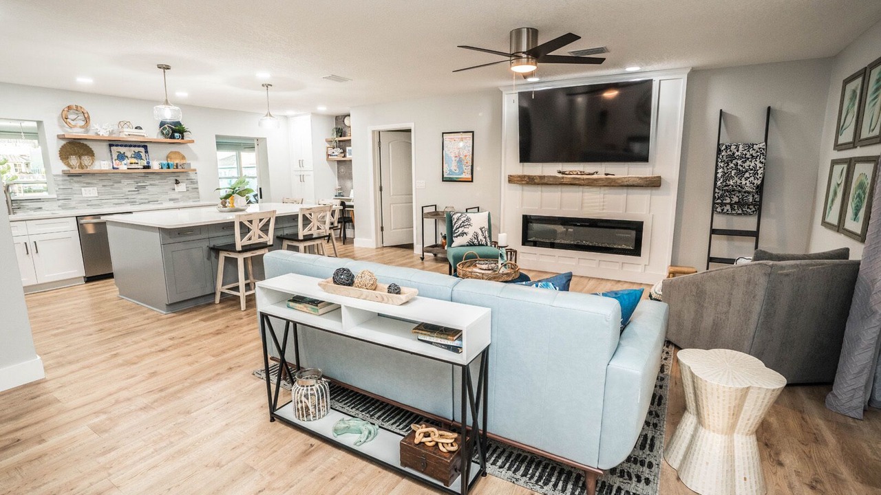 Photo of Livingroom in Apollo Beach