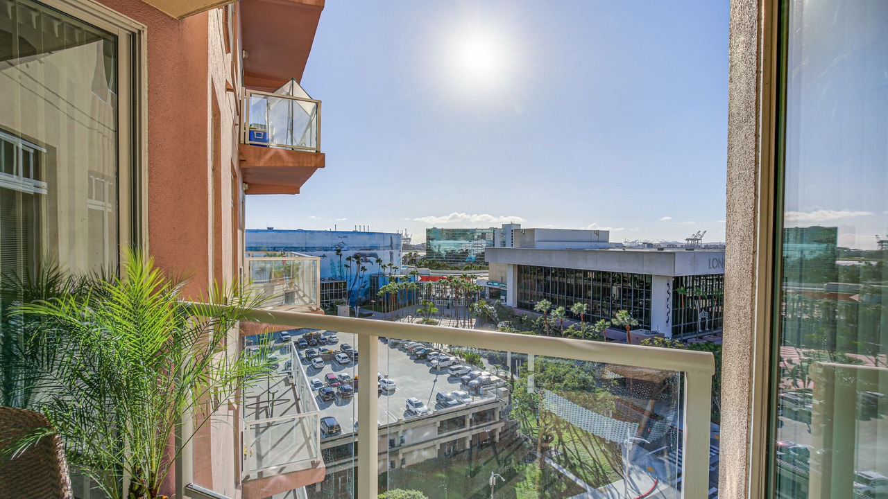 Photo of Patio Balcony in Waterfront