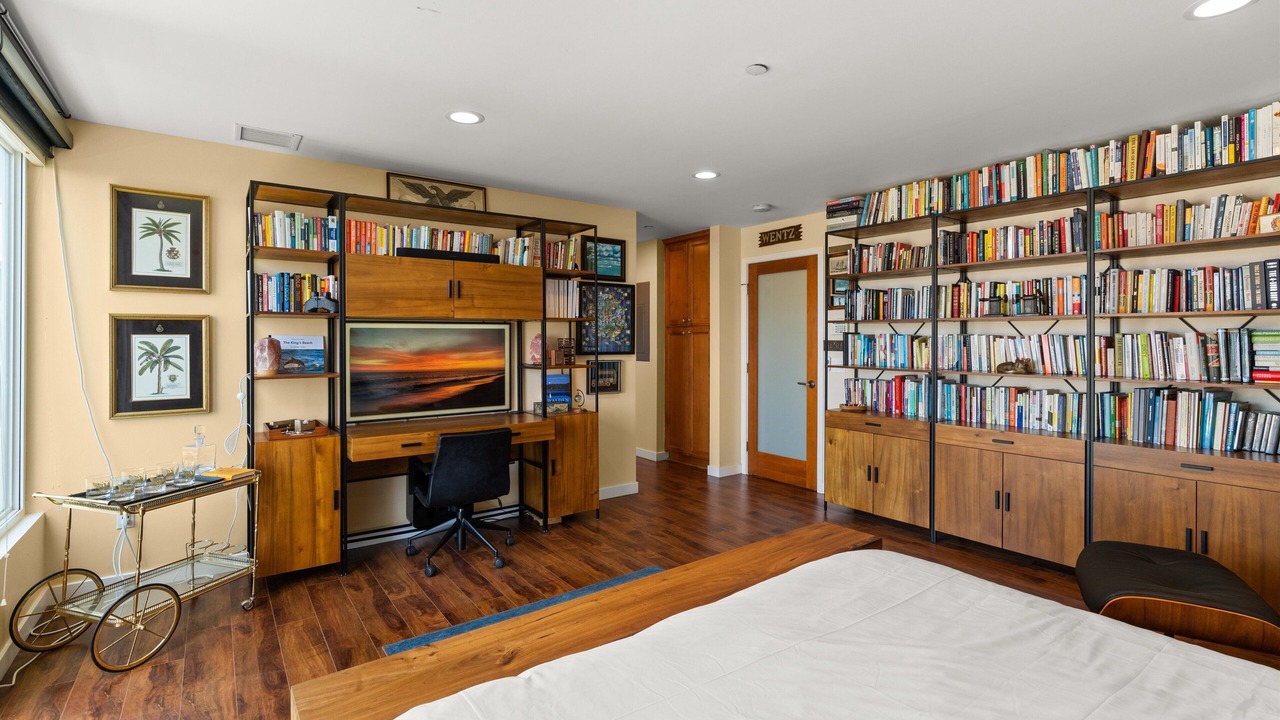 Photo of Bedroom in Playa Del Rey