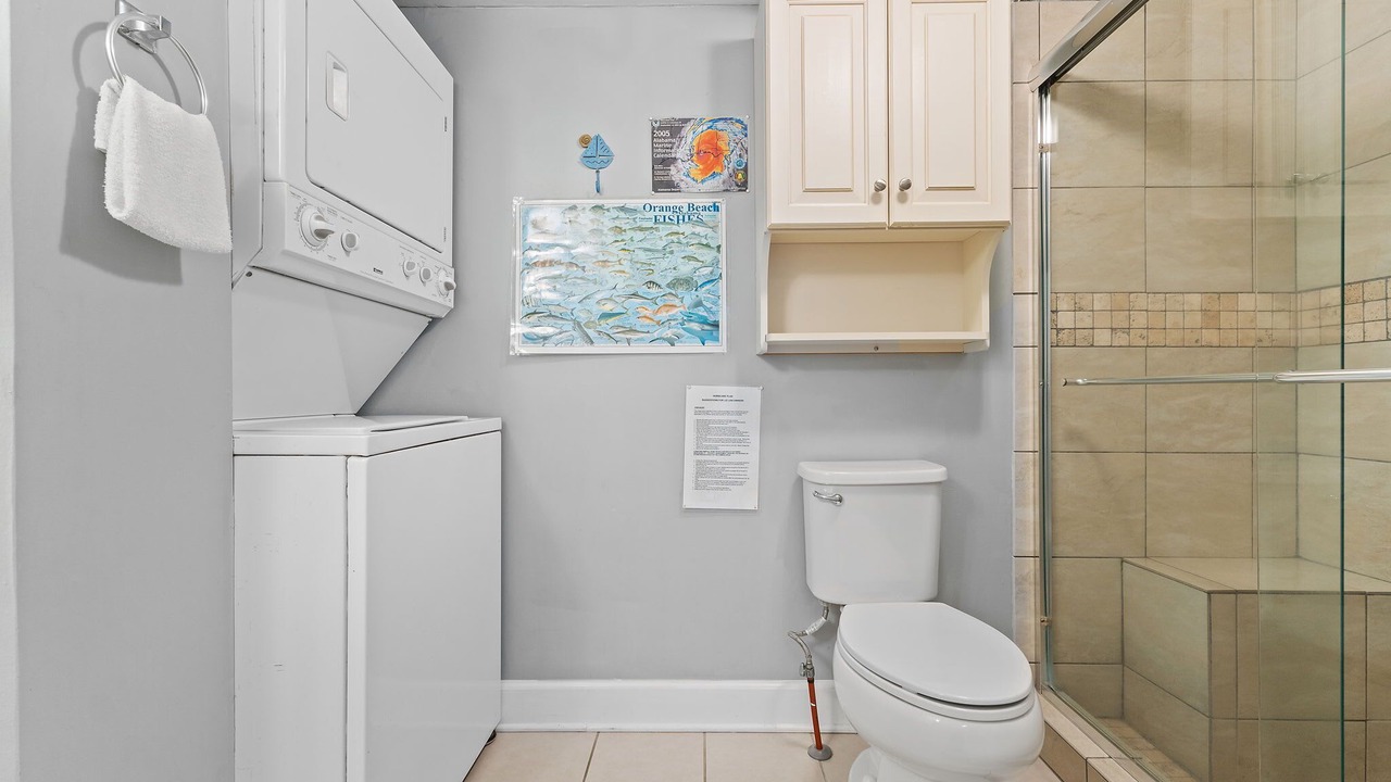 Photo of Bathroom in Orange Beach East