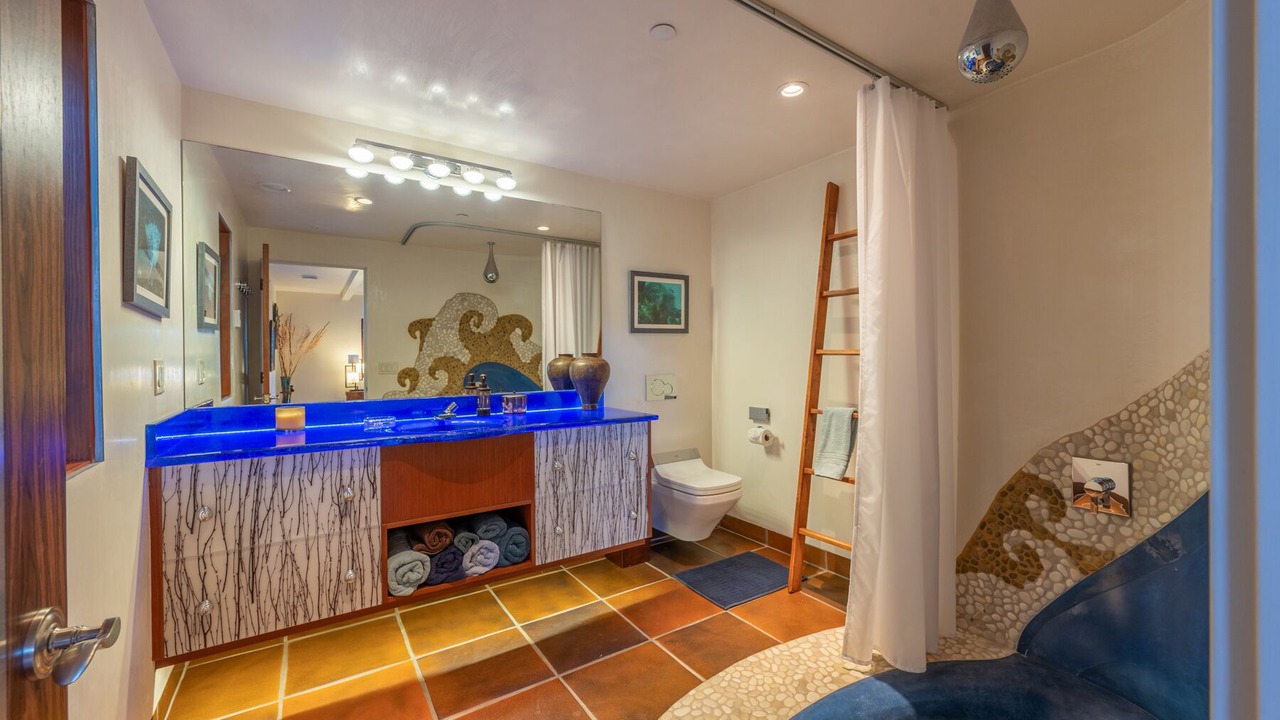 Photo of Bathroom in Carmel Point