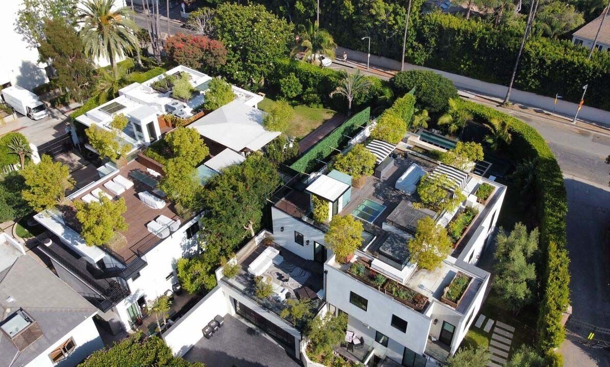 Photo of Outdoor in Trousdale Estates