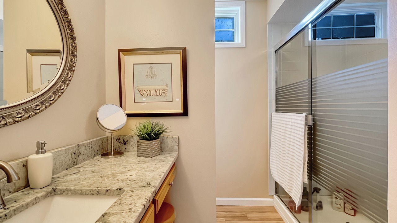 Photo of Bathroom in Panora