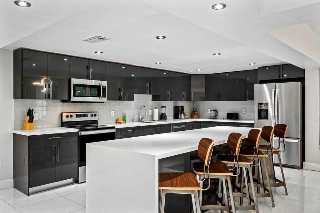 Photo of Kitchen in Golden Glades