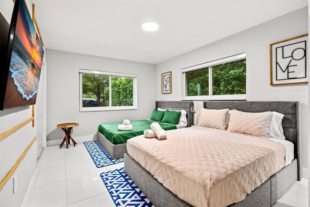 Photo of Bedroom in Golden Glades