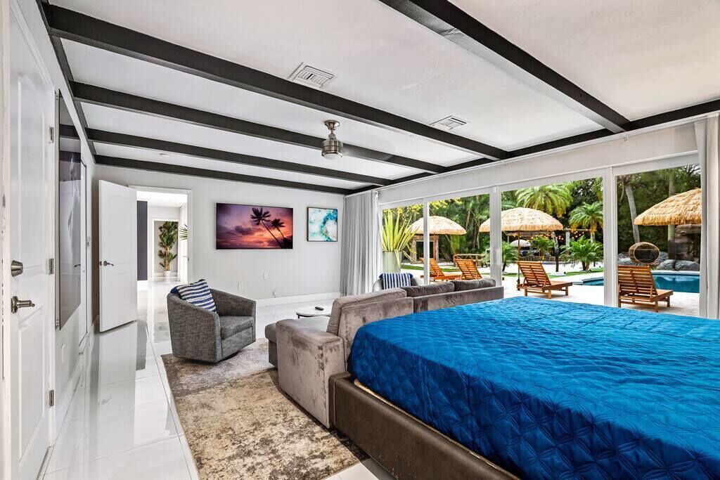 Photo of Bedroom in Golden Glades