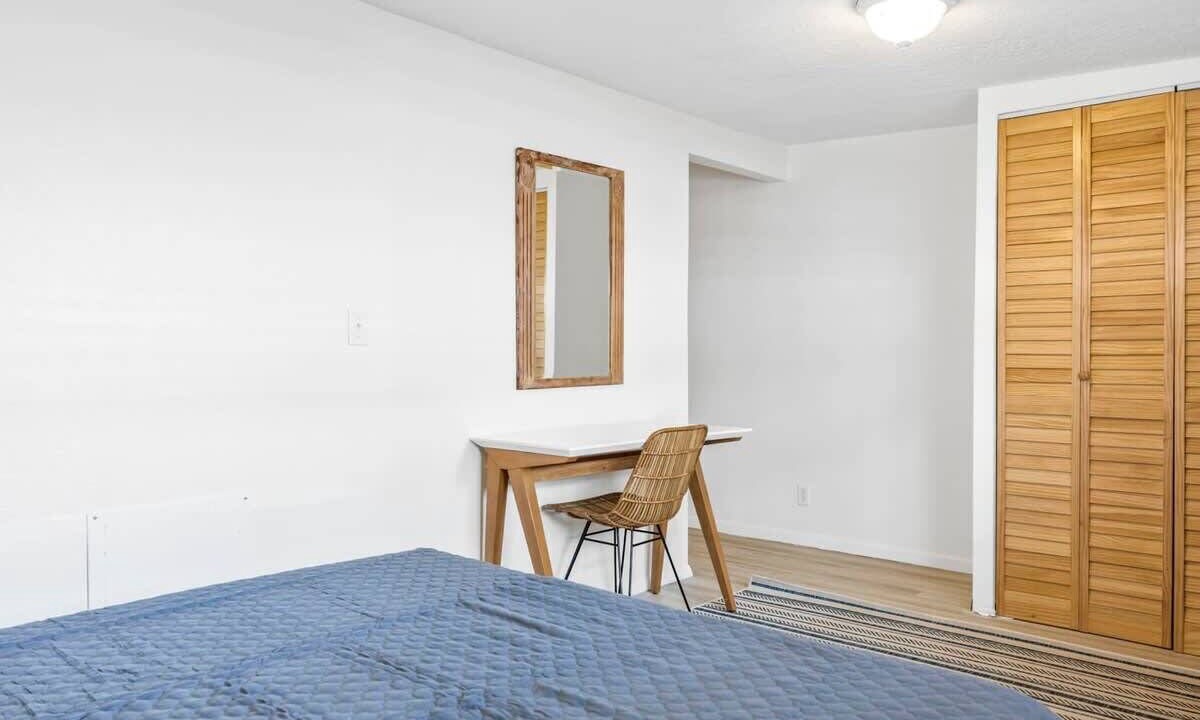 Photo of Bedroom in Cocoa Isles