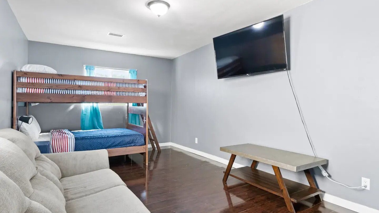 Photo of Bedroom in Los Angeles