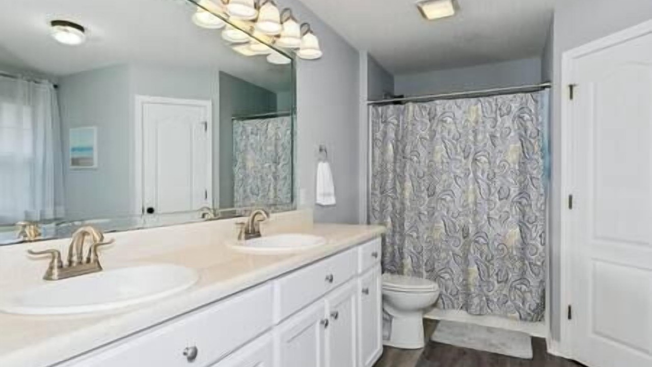 Photo of Bathroom in West Pensacola