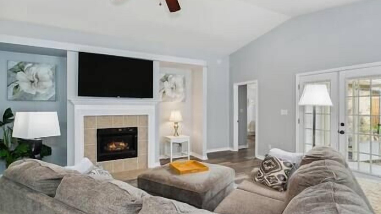 Photo of Livingroom in West Pensacola