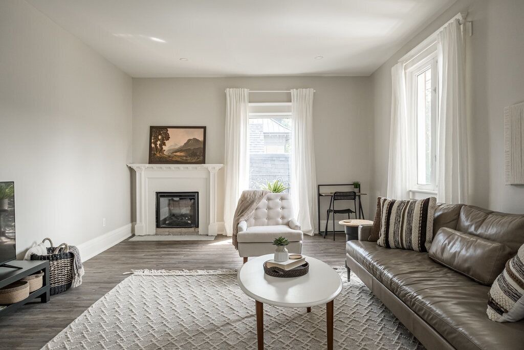 Photo of Livingroom in Hamilton