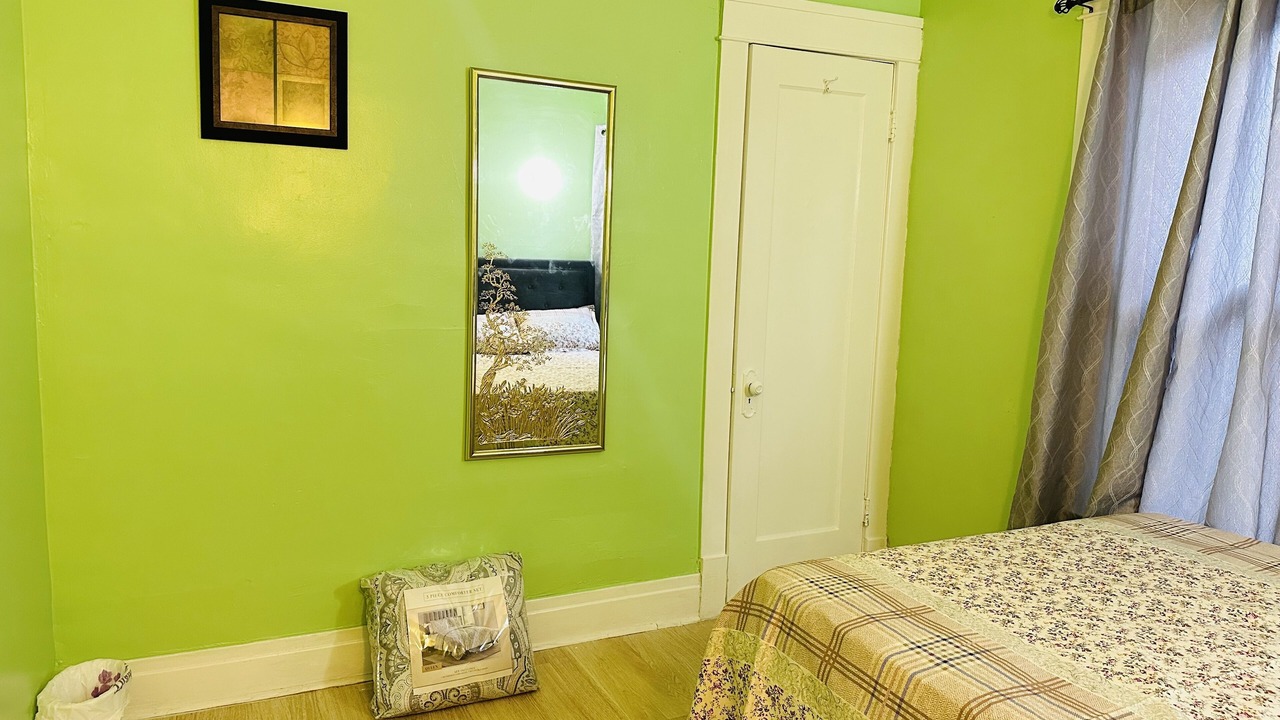Photo of Bedroom in Buffalo