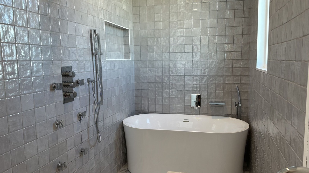 Photo of Bathroom in The Point