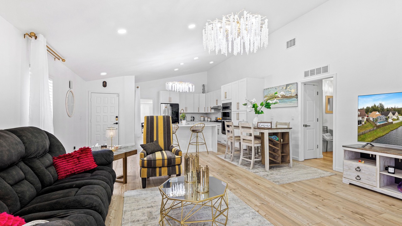 Photo of Livingroom in Lutz