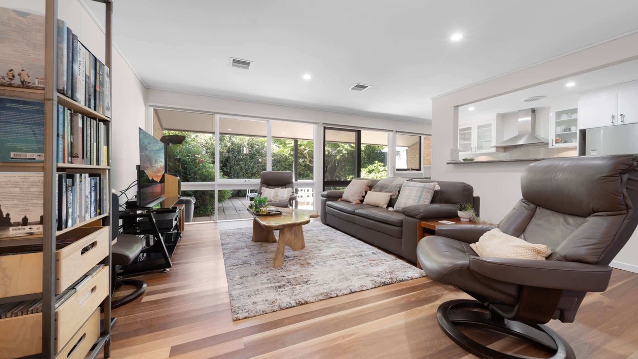 Photo of Livingroom in Kingston