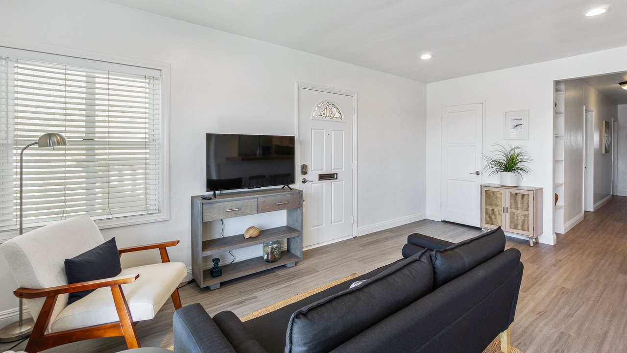 Photo of Livingroom in Old Towne