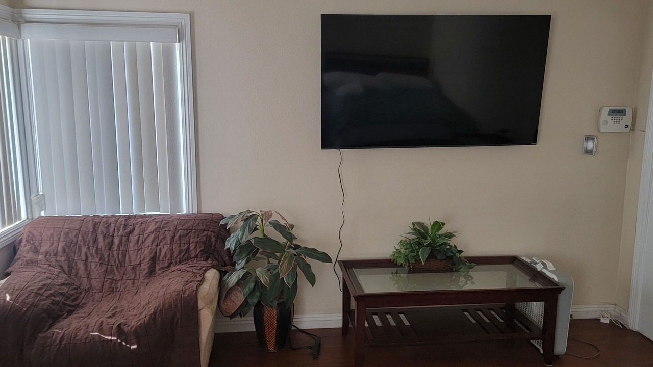 Photo of Livingroom in South Gate