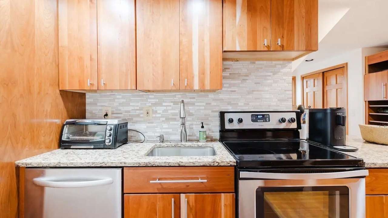 Photo of Kitchen in Glen Head