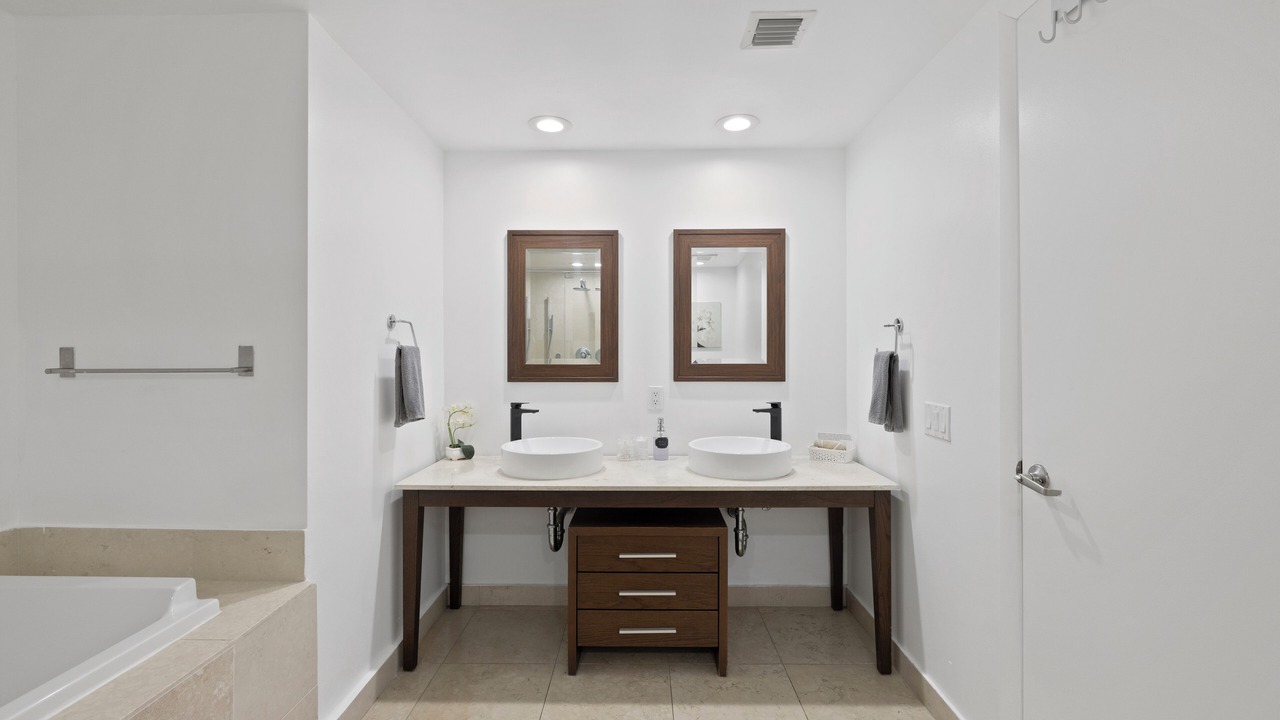 Photo of Bathroom in Downtown Miami