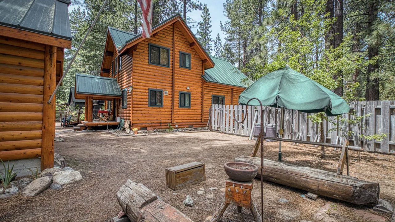 Photo of Outdoor in Al Tahoe