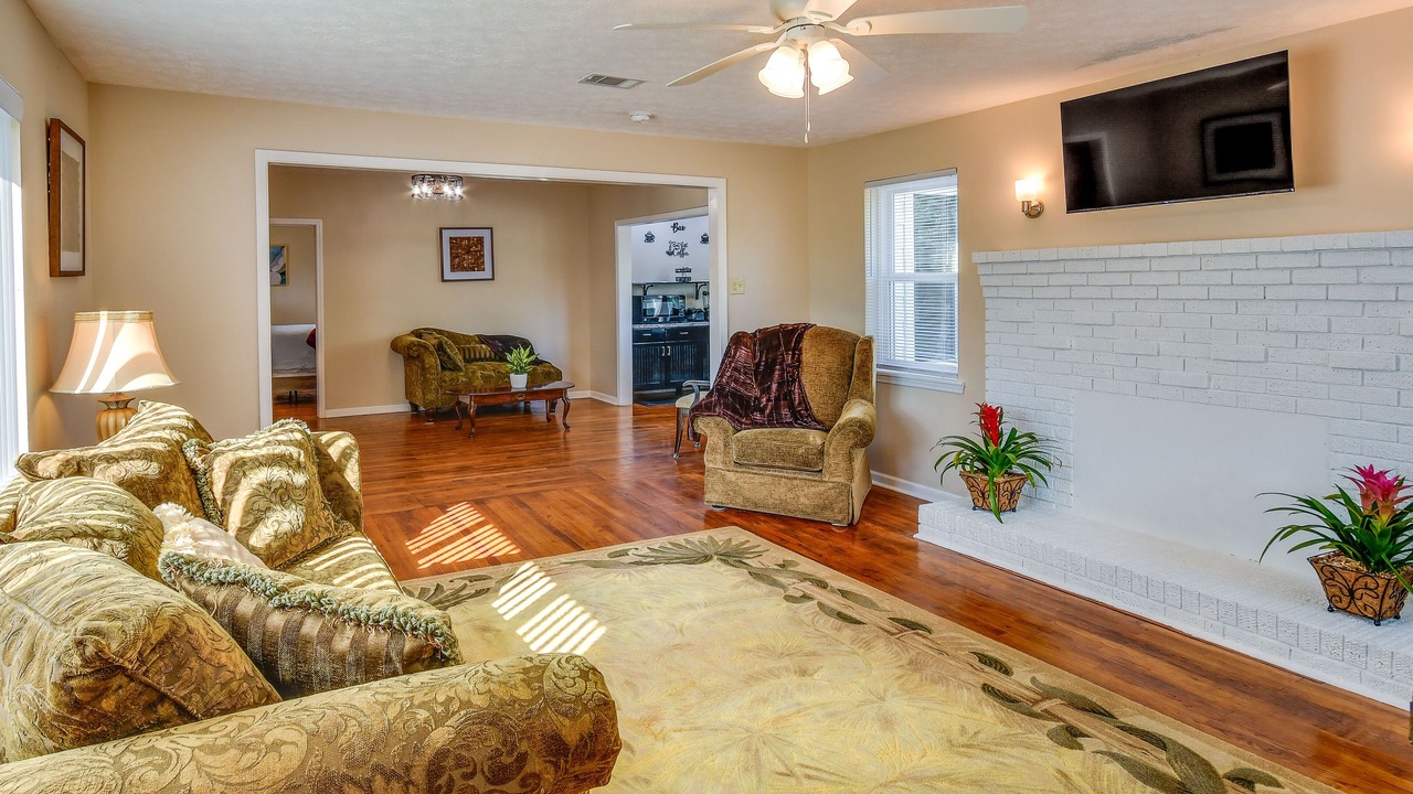 Photo of Bedroom in Macon County