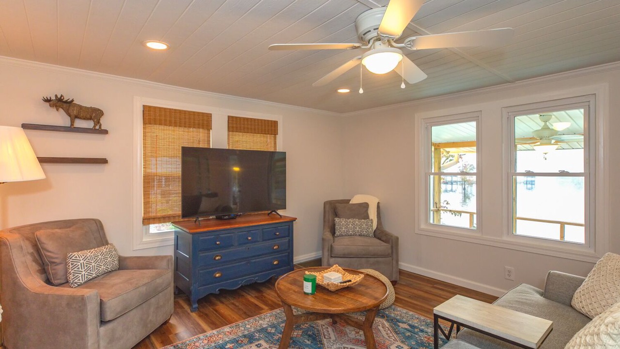 Photo of Livingroom in Titus