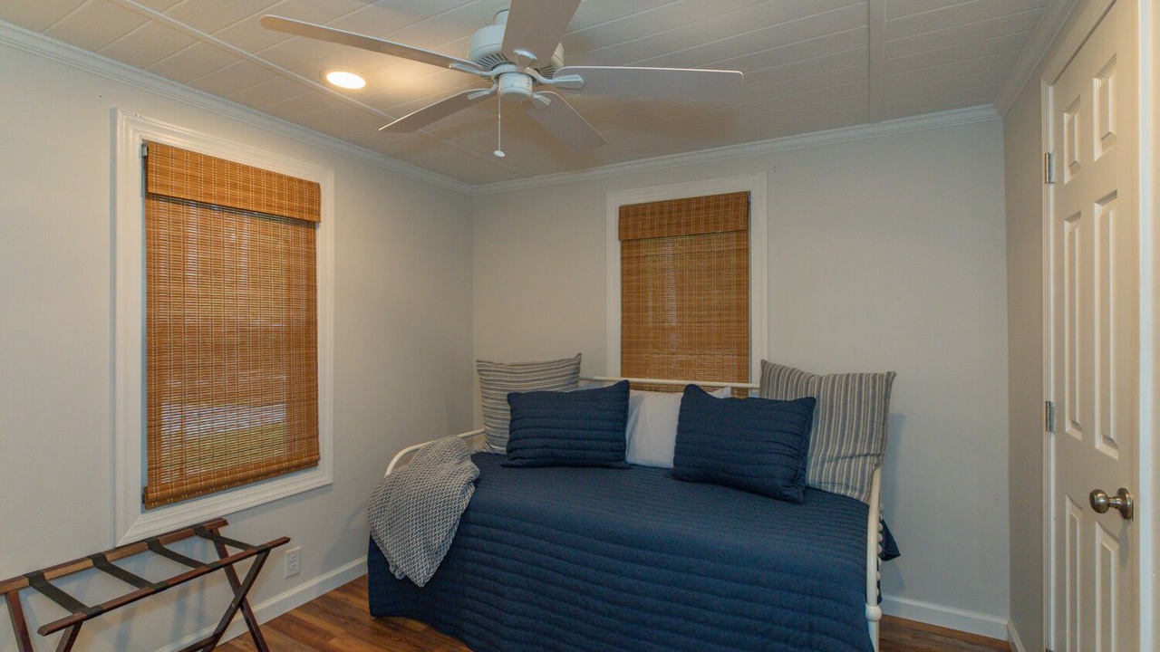 Photo of Bedroom in Titus