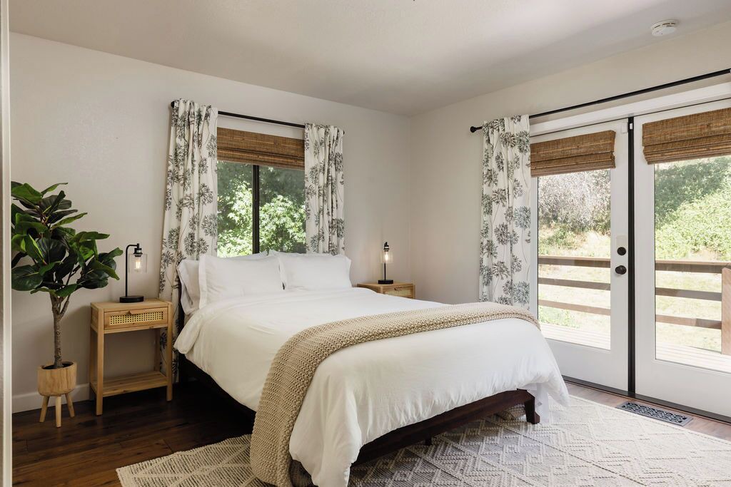 Photo of Bedroom in Yosemite Forks