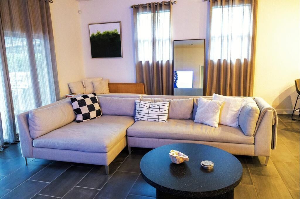 Photo of Livingroom in Dania Beach