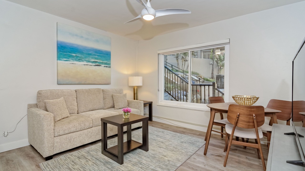 Photo of Livingroom in Carlsbad Village