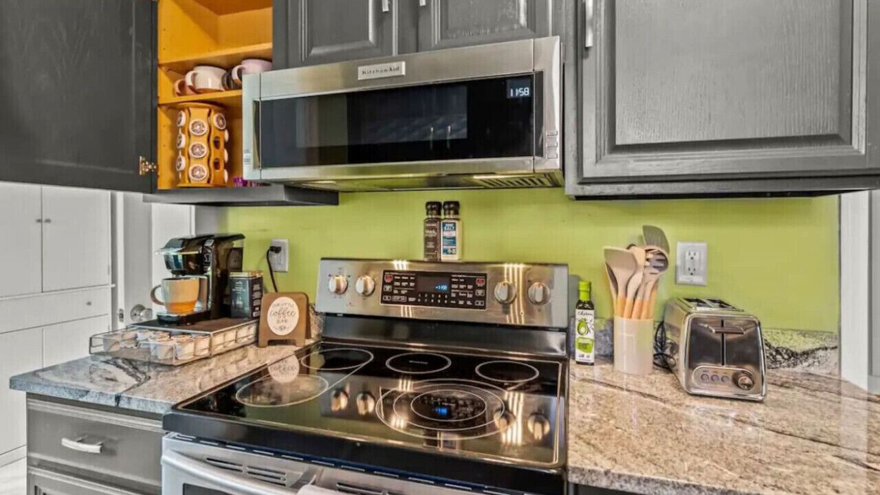 Photo of Kitchen in Old Irving Park