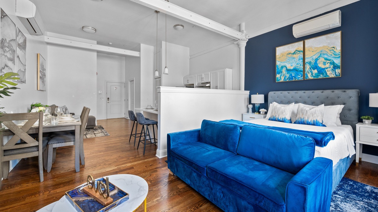 Photo of Livingroom in Central Business District