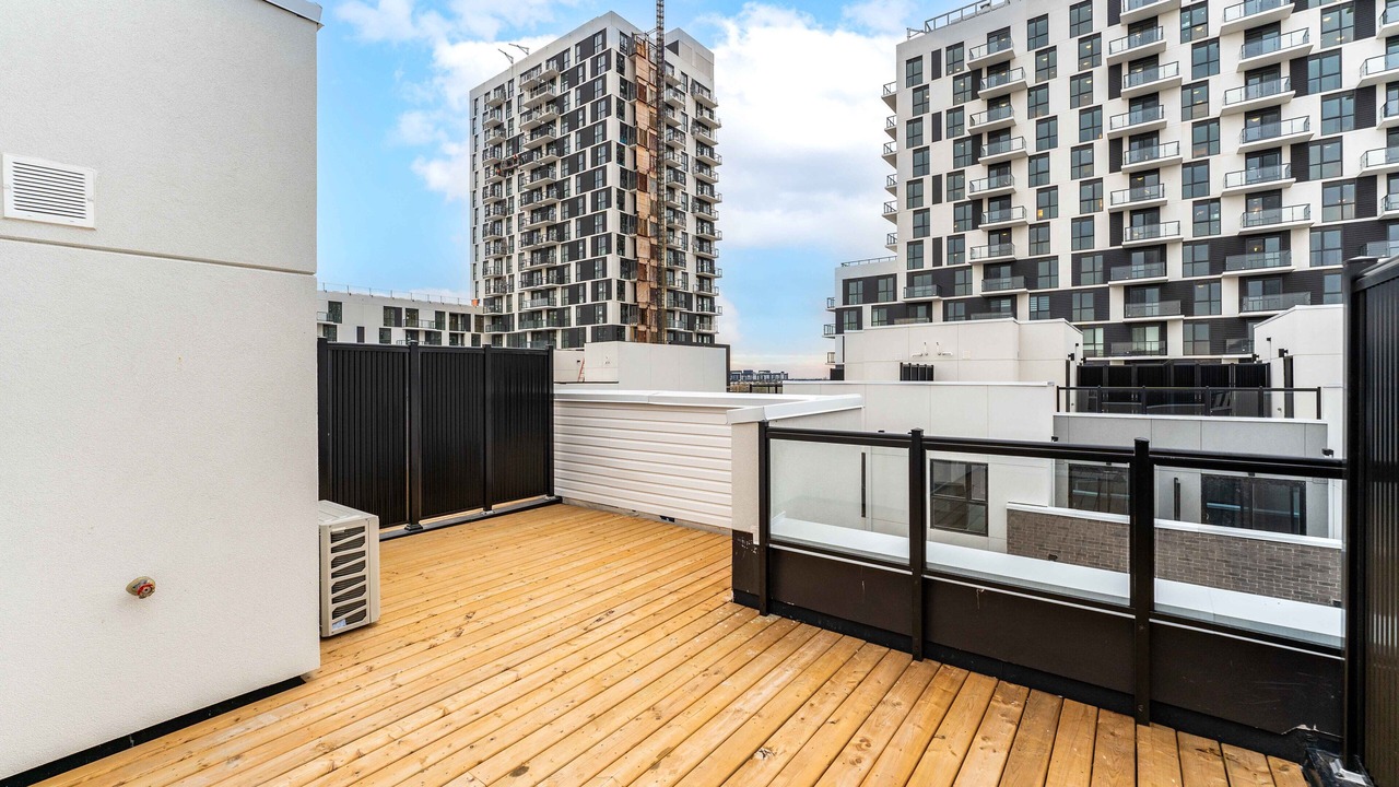 Photo of Outdoor in Oakville