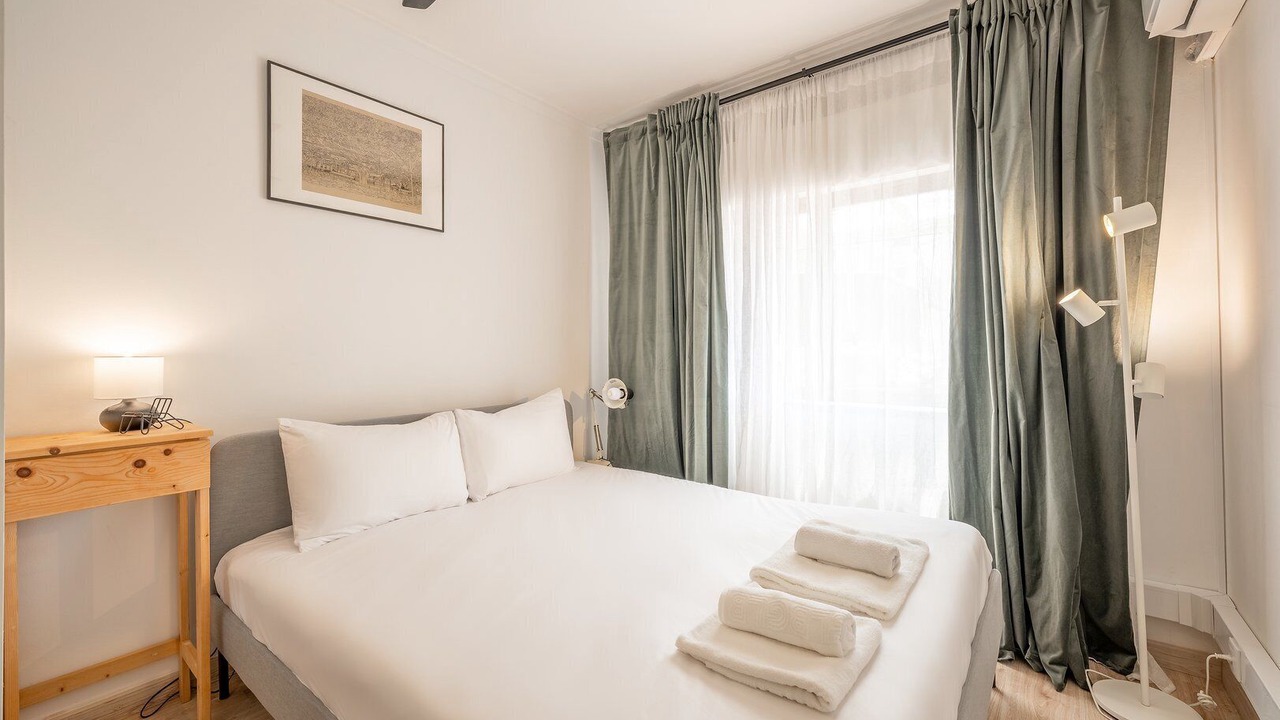 Photo of Bedroom in Cacilhas