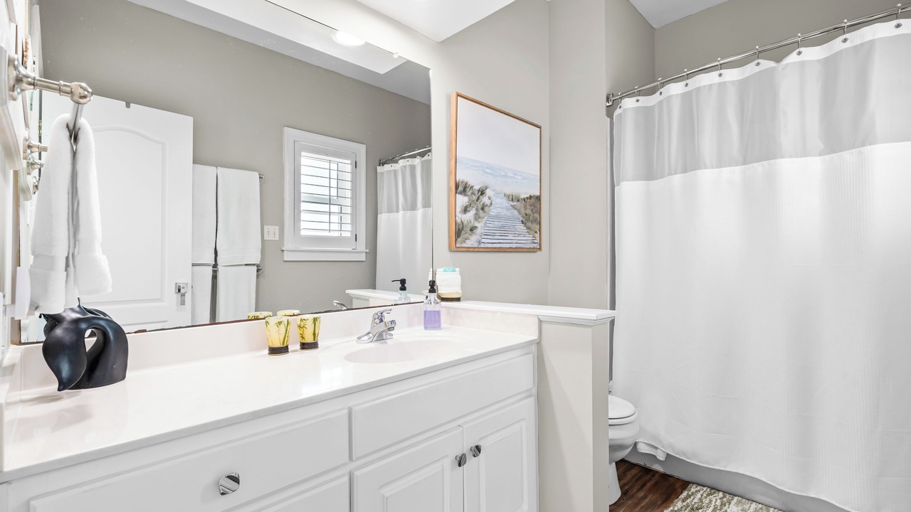 Photo of Bathroom in Dauphin Island