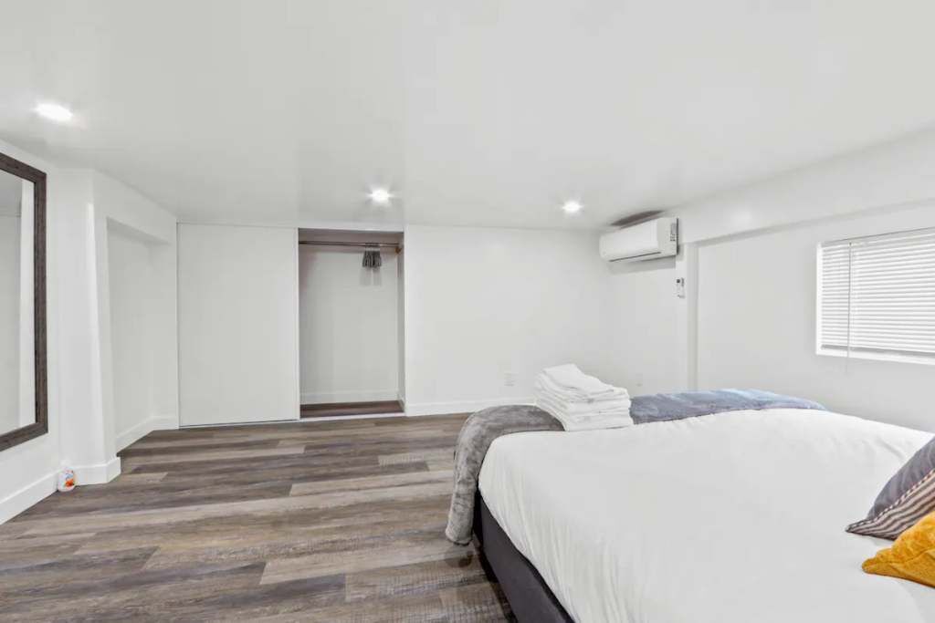 Photo of Bedroom in Huntington Park