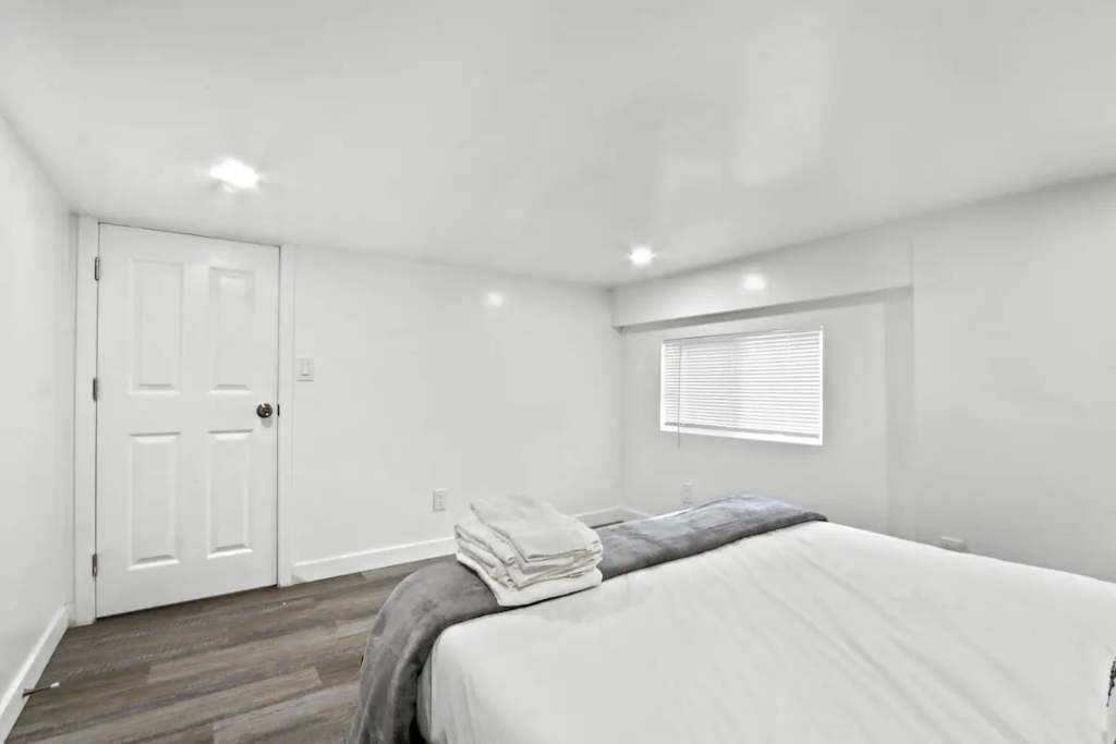 Photo of Bedroom in Huntington Park