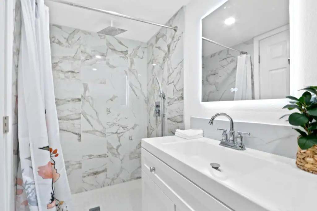 Photo of Bathroom in Huntington Park
