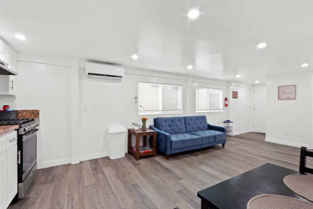 Photo of Livingroom in Huntington Park