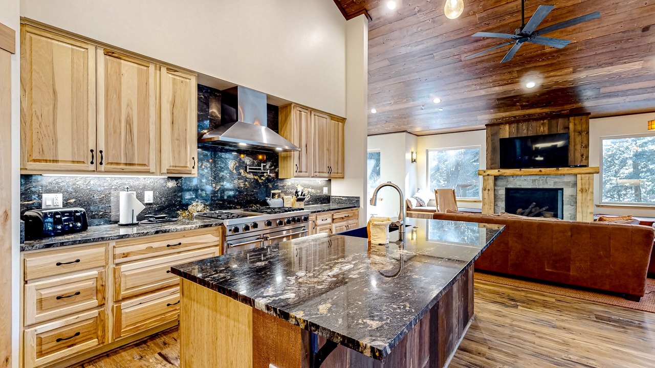Photo of Kitchen in Tahoma