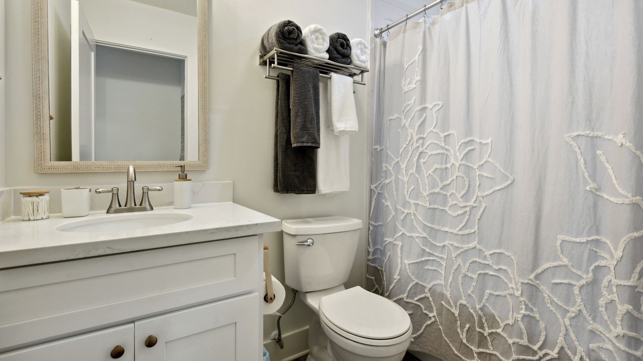 Photo of Bathroom in Bay St Louis