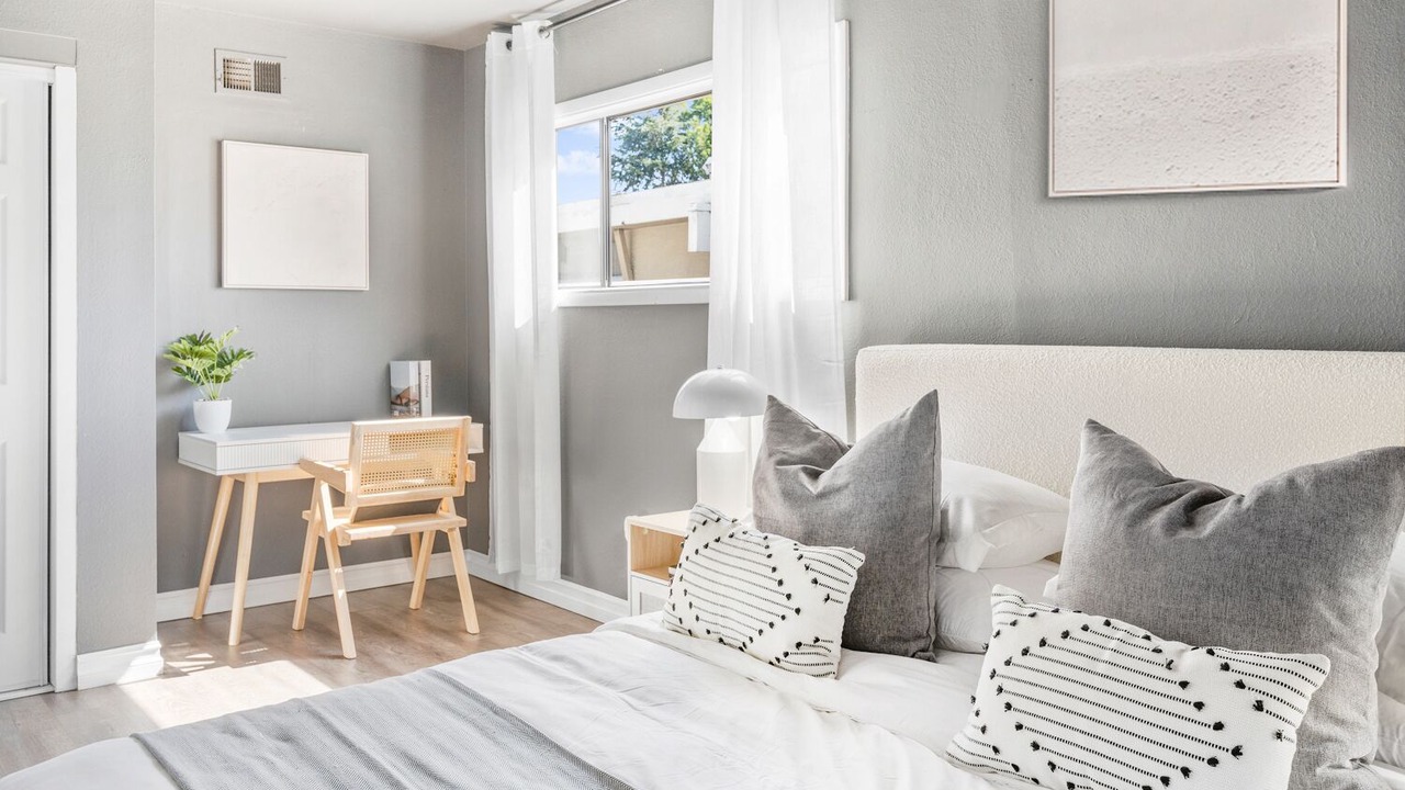 Photo of Bedroom in Downtown