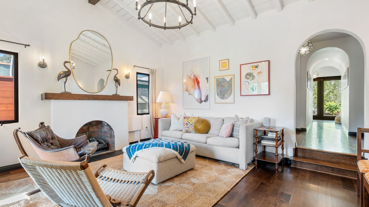 Photo of Livingroom in Eagle Rock