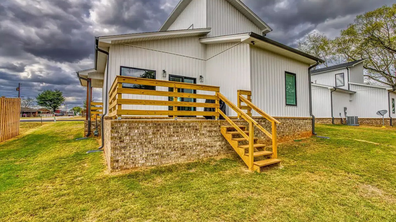 Photo of Outdoor in Muscle Shoals