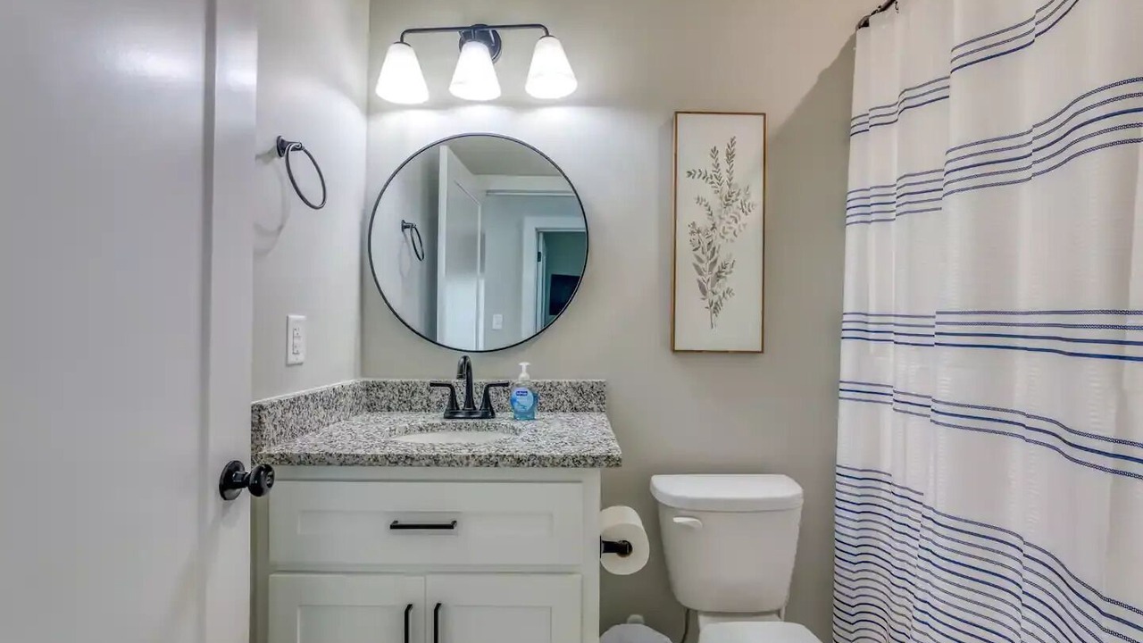 Photo of Bathroom in Muscle Shoals
