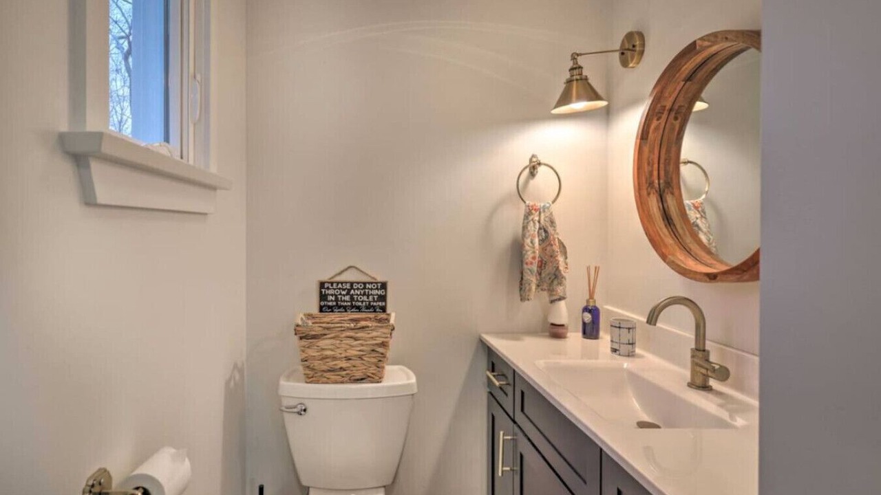 Photo of Bathroom in Naples