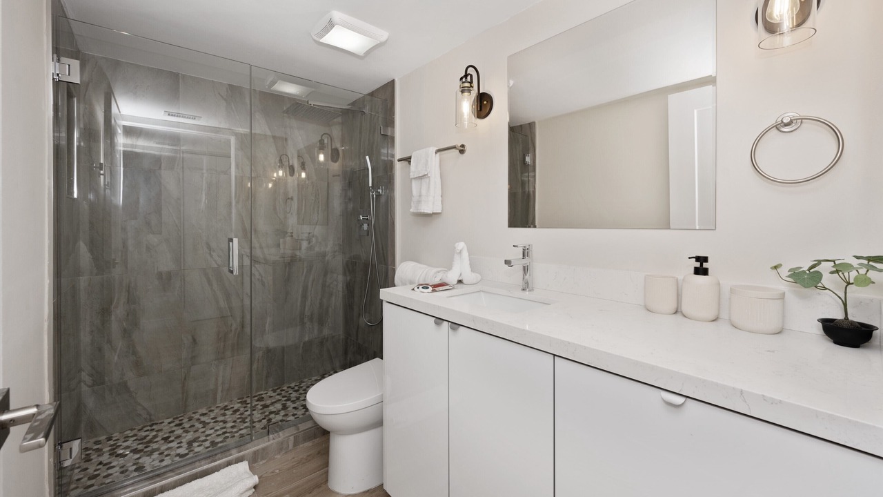 Photo of Bathroom in Aventura