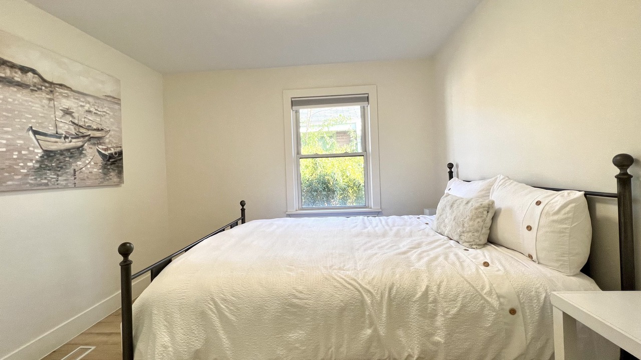 Photo of Bedroom in Hamilton