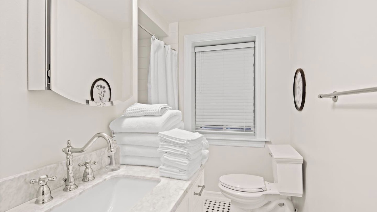 Photo of Bathroom in Palmyra